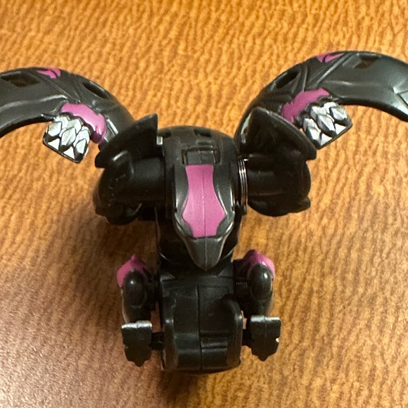 Bakugan Amphrog Green Ventus and Griswing Darkus - Picture 2 of 4